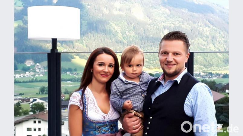 Nadine Schmidt mit Mann Stefan und Sohn Louis. Bild: Schmidt/exb
