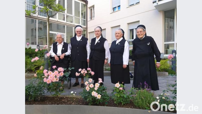 Die fünf Jubilarinnen der Familienschwestern (von links) Suso Schmid, Maria (Elfriede) Schöpf, aus Gebenbach Irene Eder, aus Amberg Callista Widl sowie Baptista Berger. Bild: swo