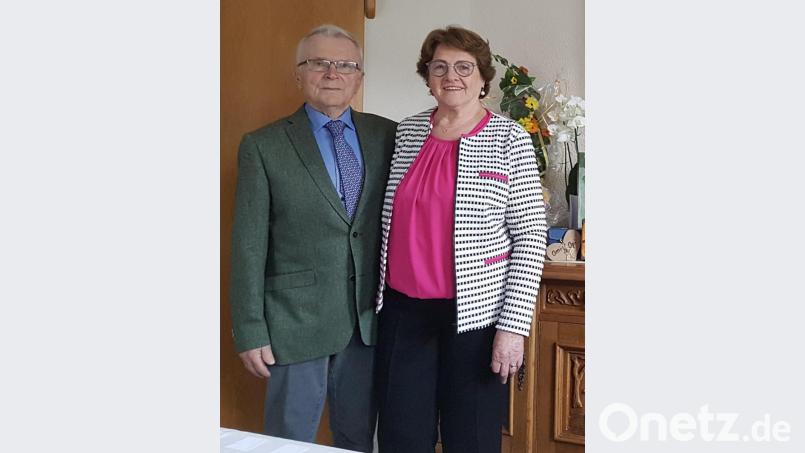 60 Jahre in Harmonie und mit Humor gemeistert hat das diamantene Hochzeitspaar Johannes und Gerlinde Gründel. Bild: bk