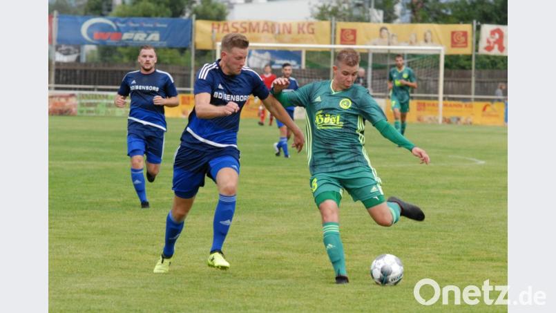 Jonas Federer (rechts) will mit seinen Mitterteichern auch in Kornburg etwas holen. Bild: gb