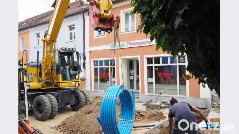 Im ersten Bauabschnitt ist die Hauptwasserleitung bereits verlegt, momentan werden noch Hausanschlüsse erneuert. Bild: bl