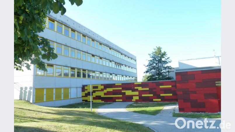 Die Mittelschule Neunburg hat sich dank der kontinuierlichen Investitionen in Ausstattung und Einrichtung einen hohen Standard zugelegt. Der Schulverband will hier nicht nachlassen. Bild: Portner