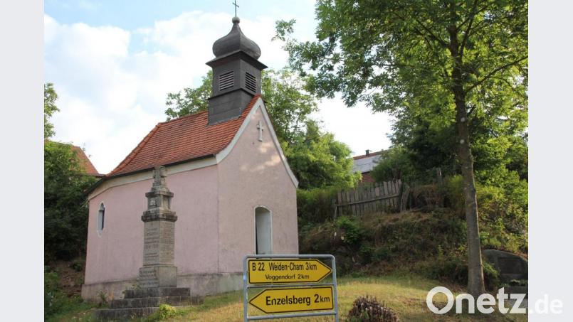 Die Wassergemeinschaft Rottendorf hat sich den Erhalt der Dorfkapelle auf die Fahnen geschrieben. Für die geplante Sanierung wird nun Geld in die Hand genommen. Bild: frd