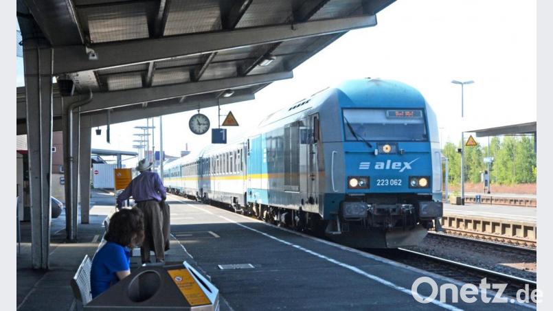 Der Alex fährt in Weiden ein - allerdings zu selten pünktlich Bild: Gabi Schönberger