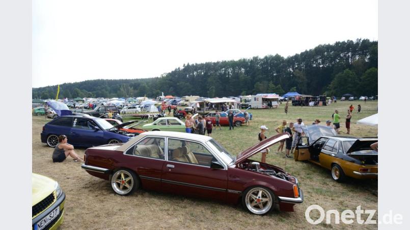 Edle Opels, wenn sie mindestens 25 Jahre alt sind, können auf der "Retro Opel Weekend Party" des Opelclubs Oberwildenau bewundert werden. Bild: bey