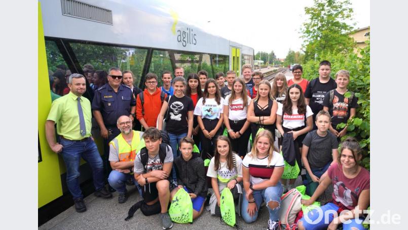 Couragierte Schüler greifen ein. Bild: exb