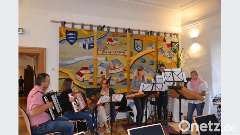 Ruhigere Töne gibt die Stubenmusi zum Besten. Bild: gi