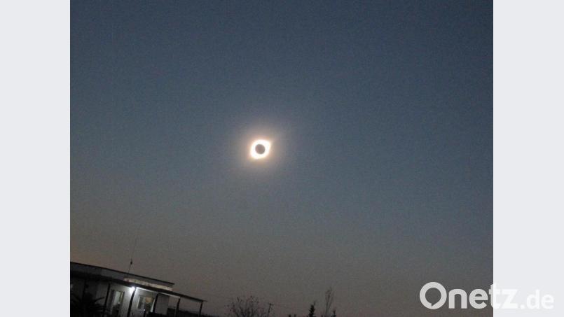 Diesen Schnappschuss von der Sonnenfinsternis bei Quines in Argentinien hat Johann Maunz aufgenommen. Bild: exb