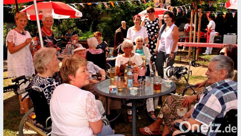 Abwechslung gibt es für die Bewohner des Seniorenheims. Geselligkeit steht dabei im Vordergrund. Bild: R. Kreuzer