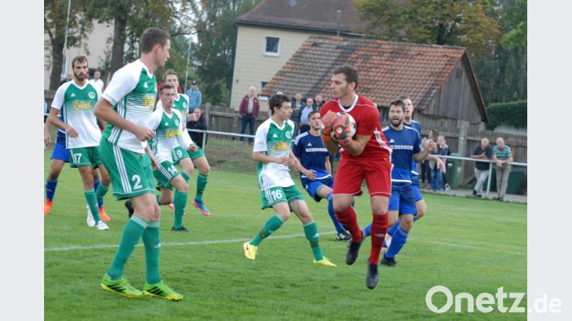 Sechs Gegentreffer in zwei Spielen: Die Defensive des SV Mitterteich um Torhüter Fabian Scharnagl machte in den ersten beiden Spielen gegen Röslau und in Kornburg nicht den sichersten Eindruck. Bild: gb