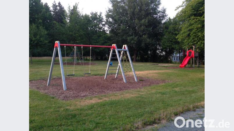Auf dem Spielplatz „Birkenweg“ wird sich einiges ändern. Der Neusorger Gemeinderat beschloss nicht nur eine Umgestaltung, sondern auch eine qualitative Aufwertung des Areals. Bild: exb