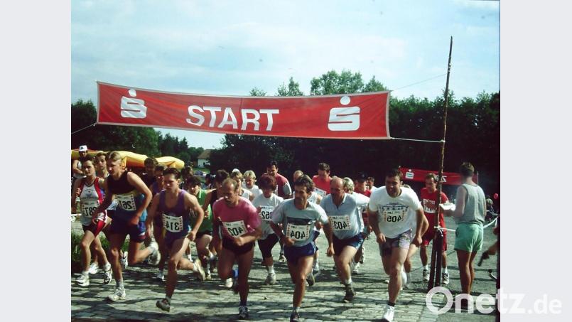 Bei der Premiere des Johannislaufs 1995 waren 57 Teilnehmer am Start, bereits ein Jahr später (Foto) gingen bereits 144 Sportler auf die Strecke. Bild: eib