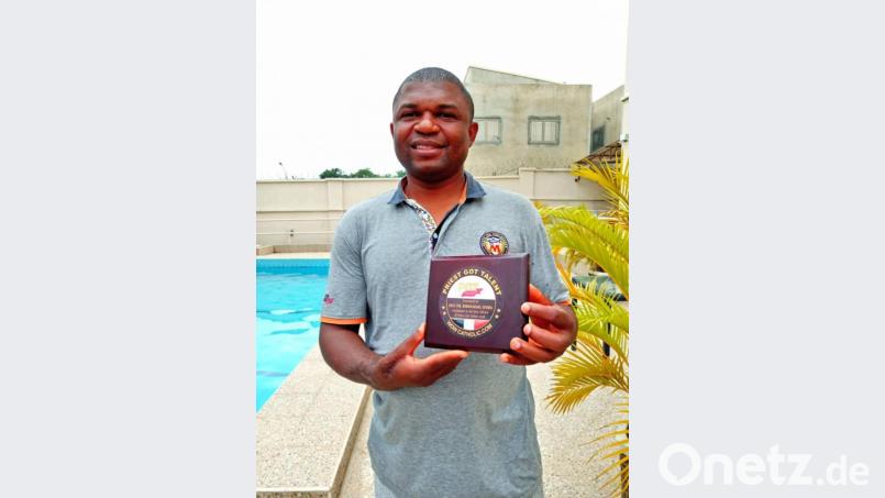 In der Show &quot;Priest Got Talent&quot; belegte Emmanuel Ogbu den dritten Platz. Bild: Emmanuel Ogdu
