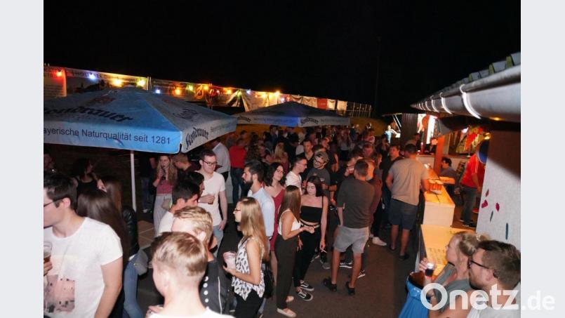 Der FSV-Förderkreis feiert eine Beachparty mit DJ Arnold Palmer und Wohlfühlbar. Bild: fvo
