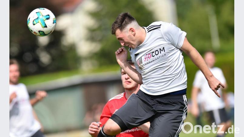 Grafenwöhrs Patryk Bytomski (vorne) traf kurz nach der Pause zum 2:1. Bild: A. Schwarzmeier