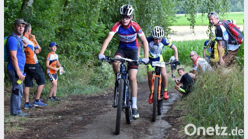 Beim Bohrturm-Cup mussten die Mountainbiker quer durch alle Altersklassen viel schweißtreibende Arbeit verrichten. Bild: A. Schwarzmeier