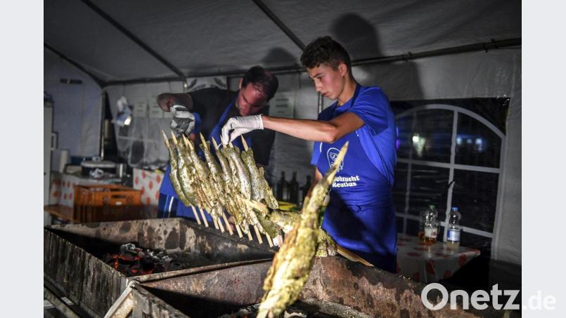 Leckerer Fisch beim Altstadtfest in Marktredwitz. Bild: Miedl