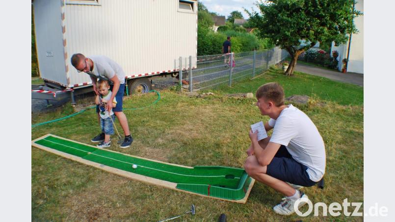 Am Dreikampf wollten auch die ganz Kleinen teilnehmen Bild: enz