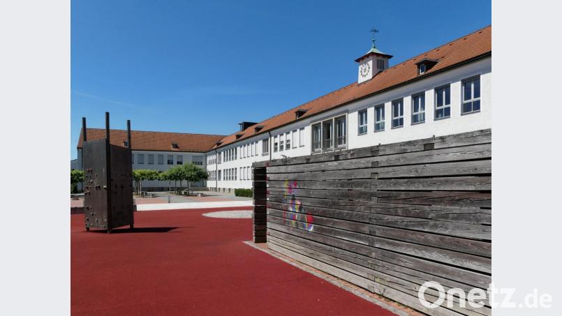 An der Marien-Grundschule in Tirschenreuth soll es bald einen Jungendsozialarbeiter geben. Bild: tr