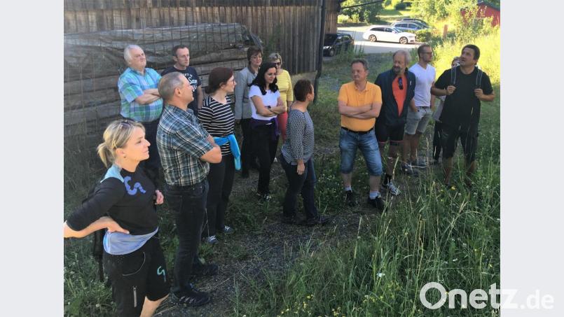 Äußerst informativ war der Besuch der Waldershofer CSU in Masch. Bild: exb