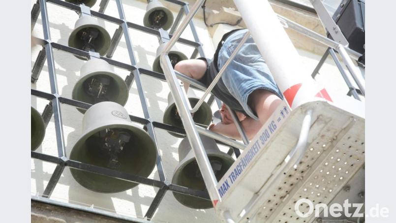 Das Glockenspiel wird derzeit mechanisch nachjustiert. Bild: Gabi Schönberger