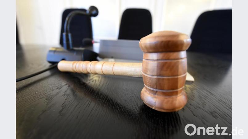 50.000 Euro wurden in einem Erpresserbrief von einer 42-Jährigen gefordert. Sie hatte ein Geheimnis. Symbolbild: Uli Deck/dpa