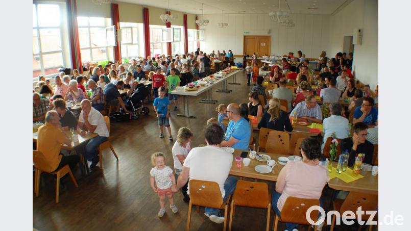 Zahlreiche Eltern und Großeltern waren zum Abschiedsfest gekommen Bild: enz