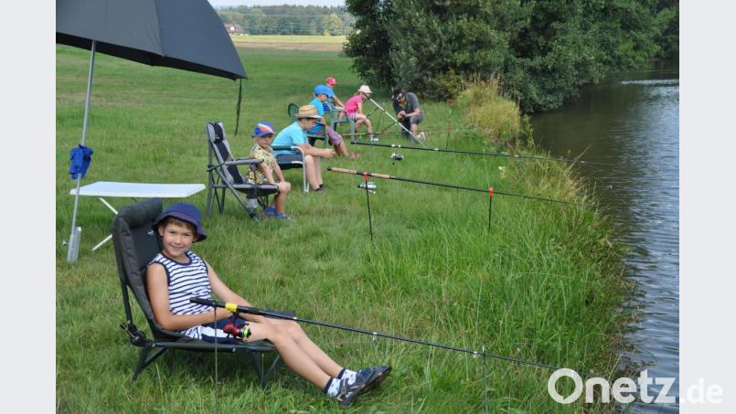 Wer es lieber entspannt mag, für den ist im Ferienprogramm das Schnupperangeln am 11. August zu empfehlen. Bild: ak