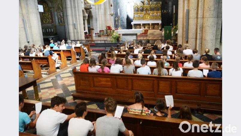 Schulgottesdienst Bild: Gabi Schönberger
