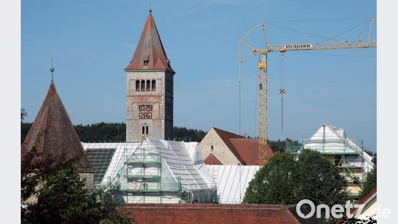 Ziemlich trutzig und auch ein bisschen stolz. So präsentiert sich die Kastler Klosterburg. Bild: Wolfgang Steinbacher