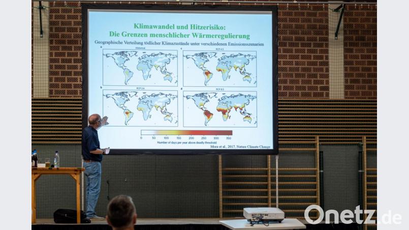 Prof. Dr. Lesch in Kemanth Bild: pml