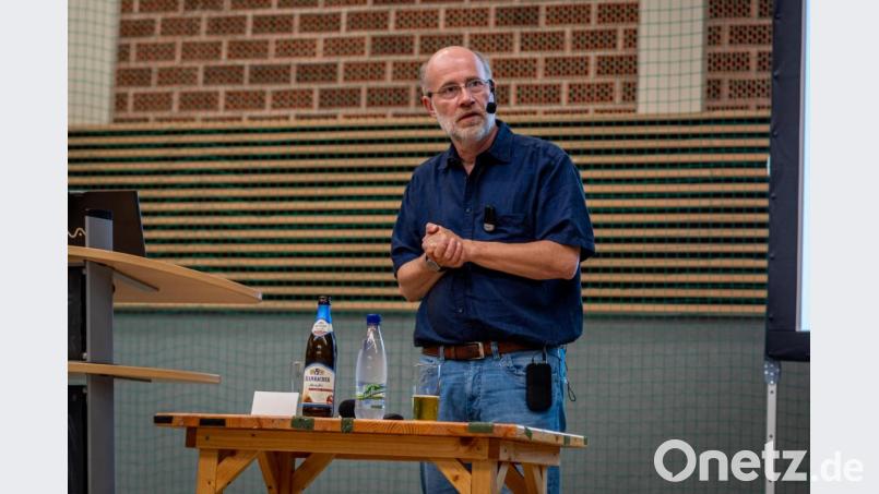 Prof. Dr. Lesch in Kemanth Bild: pml