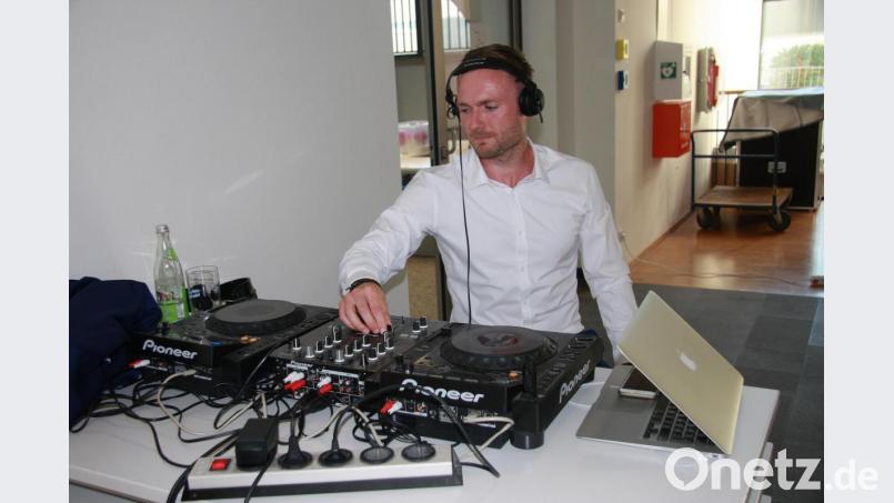 Discjockey Alexander Sollfrank – Lehrer am BSZ – legte auf. Bild: wro