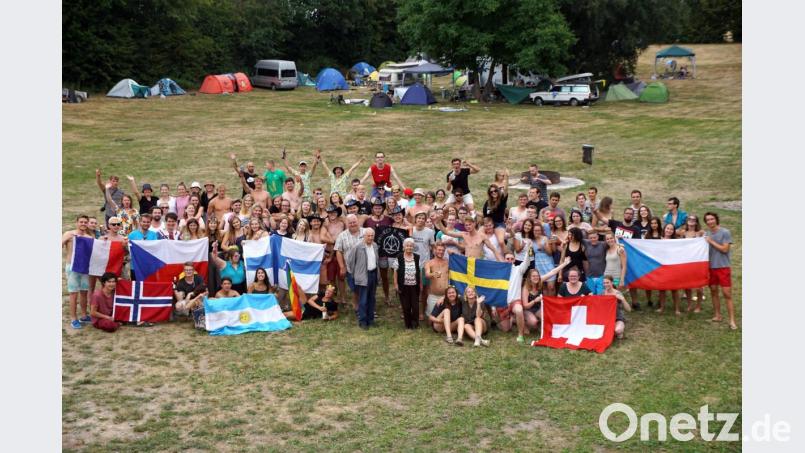 Farbenfrohe Betreuer Bild: bkr