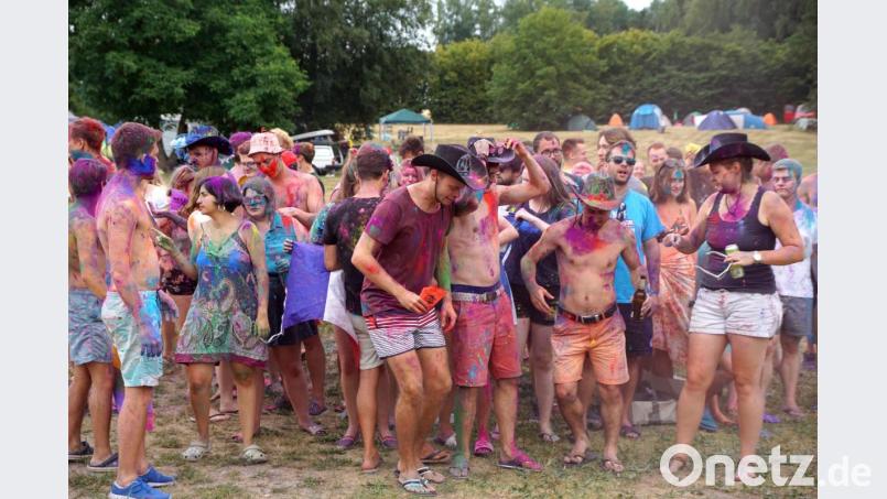 Internationalen Flair brachten für vier Tage 120 Betreuer des internationalen Schüleraustauschs auf den Zeltplatz des Zeltlagervereins Speichersdorf, gleich neben dem Naturerlebnisbad in Immenreuth. Bild: bkr