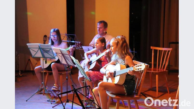 Ob Solo oder im Ensemble, die Schüler präsentierten ein abwechslungsreiches Programm. Bild: myd