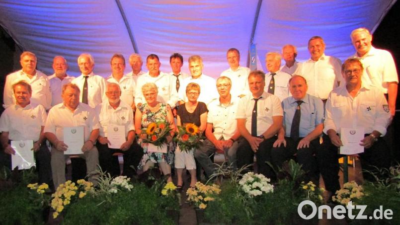 Die Geehrten beim Kommersabend der Soldaten- und Kriegerkameradschaft Gunzendorf. Bild: sck