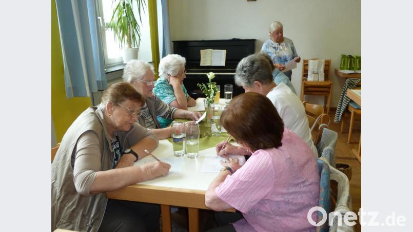 Beim Blumenquiz rauchen die Köpfe Bild: wrt