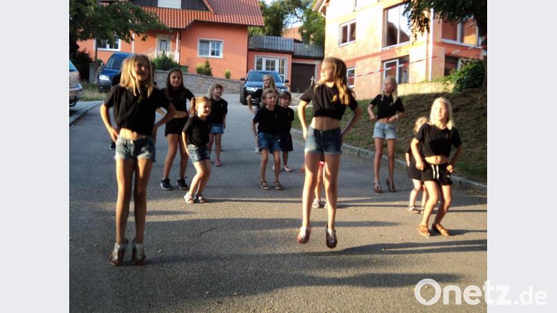 Die Tänzerinnen erhielten sehr viel Beifall. Bild: ksi