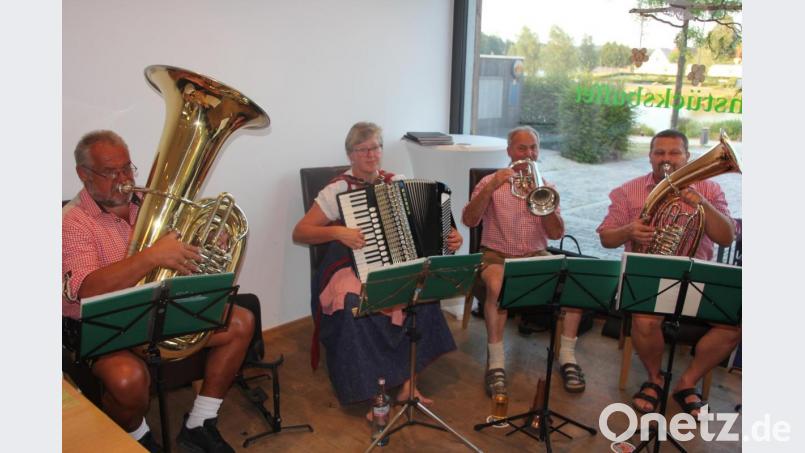 Die&quot; Heusterz-Musikanten&quot; (von links) mit Martin und Roswitha Meier, Josef Schneider und Klaus Burkhard bewiesen, dass Blasmusik nicht laut sein muss. Bild: kro