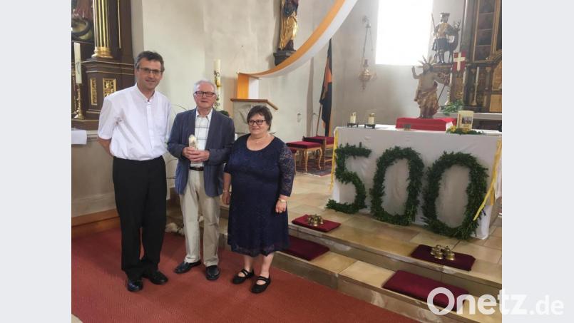Sie hatten große Aufgaben zu bewältigen (von links): Pater Ryszard Kubiszyn, Heimatpfleger Hermann Römer und Pfarrgemeinderatsvorsitzende Theresia Otterbein. Bild: Theresia Otterbein