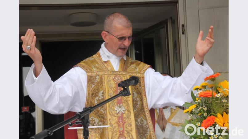 Militärdekan Siegfired Weber predigte, dass Gott ist keine Wunschmaschine ist. Bild: kro