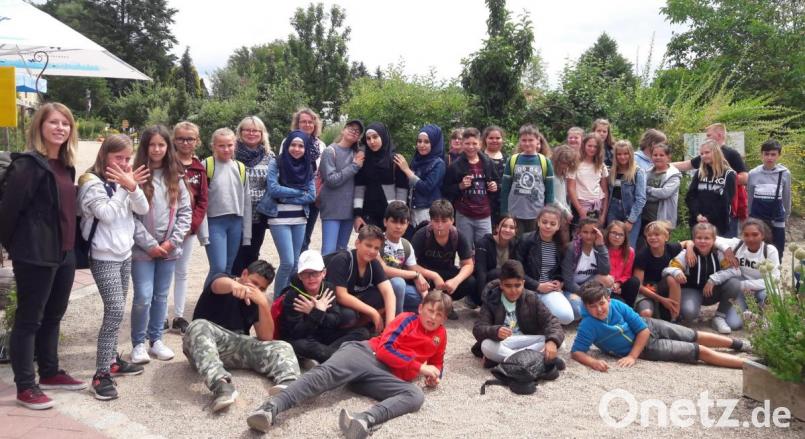 &quot;Voll cool&quot; finden die Schüler der Mittelschule ihren Besuch im Umweltgarten des Klosters Waldsassen Bild: cr