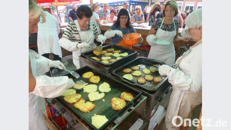 Dotsch und Farmerbraten sind feste Bestandteile des Speisenangebots. Bild: rn