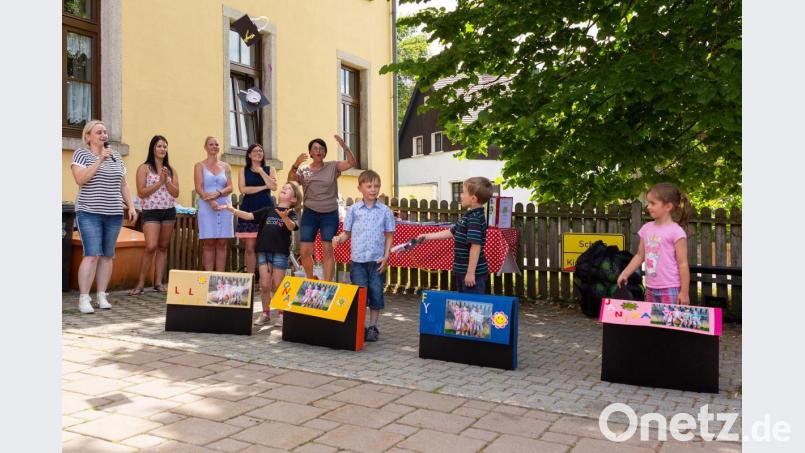 Ein fröhliches Fest war der &quot;Rauswurf&quot; im Kindergarten Piccolino. Bild: fpoz