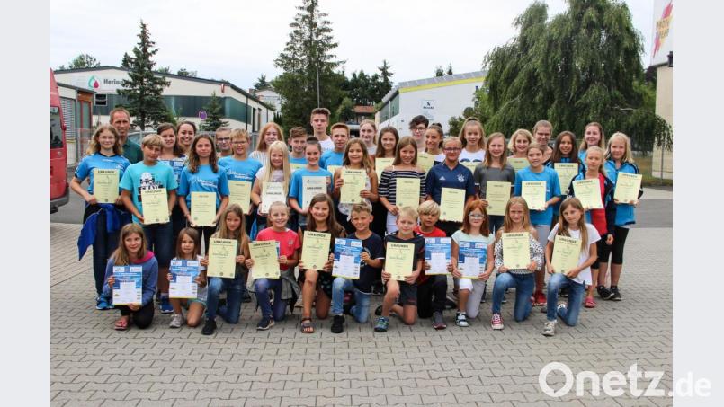 Bei der Saisonabschlussfeier würdigt der SV 08 Auerbach die Leistungen seiner Schwimmer. Bild: exb