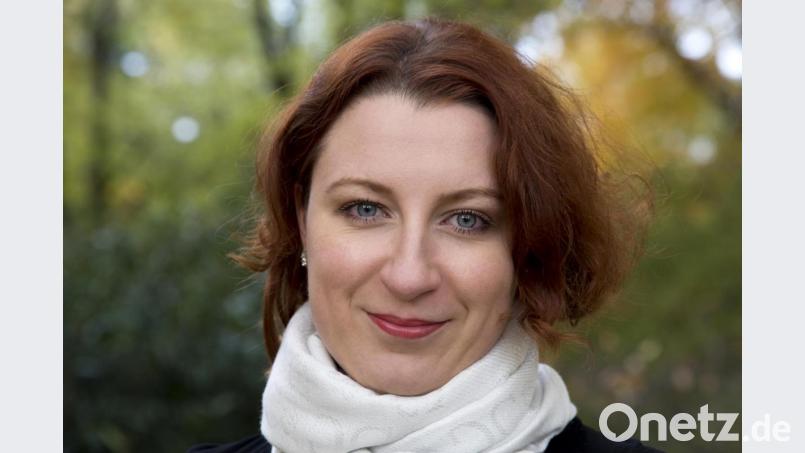 Die Mezzosopranistin Natalya Boeva geht auf Klassik-Tournee mit dem Bayerischen Landesjugendorchester. Am 6. August gibt sie ein Konzert in Sulzbach-Rosenberg. Bild: Adrienne Meister