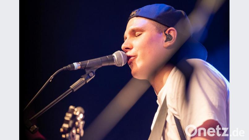 Augen zu und genießen: Peter Geyer freut sich auf seinen Auftritt beim Taubertal-Festival 2019. Bild: Peter Schremm/exb