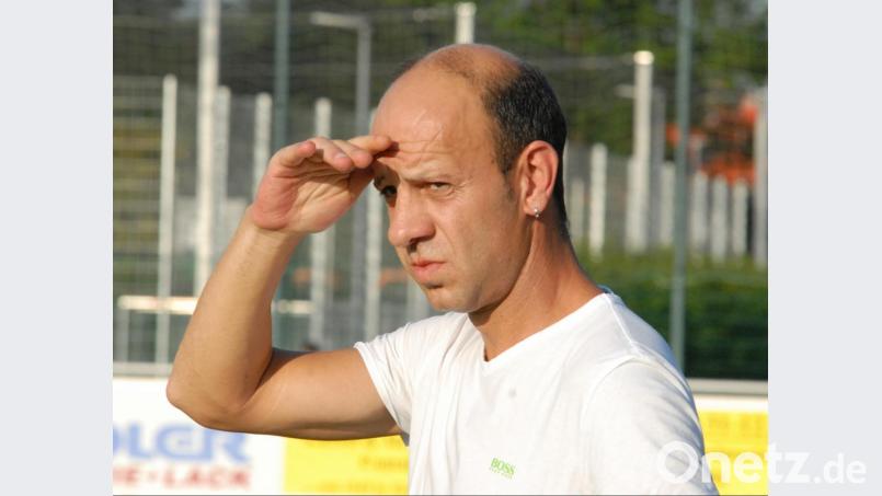 Markus Tusek, der neue Trainer des FC Tirschenreuth, fordert von seiner Mannschaft mehr Aggressivität. Am Sonntag wollen die Kreisstädter im Heimspiel gegen den BSC Saas-Bayreuth die ersten Punkte in dieser Saison einfahren. Bild: gb