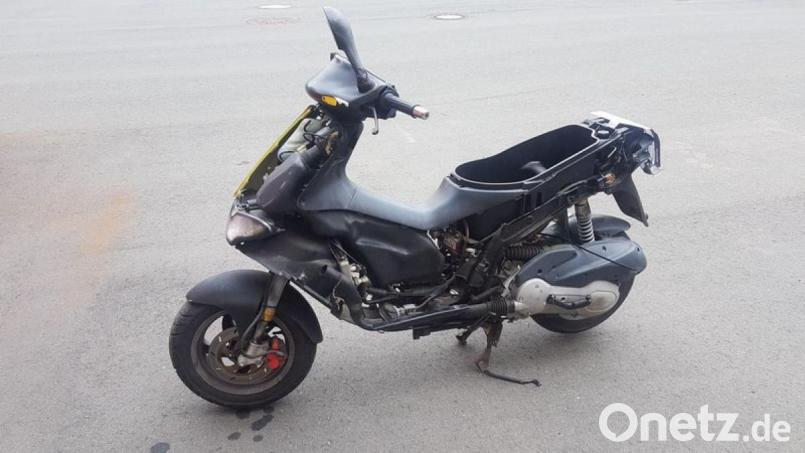 Die Polizei sucht Hinweise zu diesem Roller. Bild: Polizei